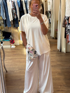 Bella Tee Cream