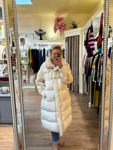 Aura Coat Cream