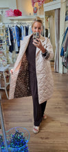 Load image into Gallery viewer, Quilted Leopard Coat