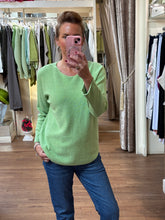 Load image into Gallery viewer, Amber Knit Apple