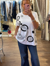 Load image into Gallery viewer, Malissa J Circle Tee White 2465