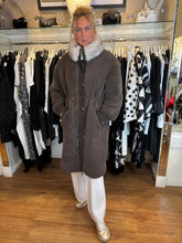 Load image into Gallery viewer, Sherpa Coat Brown