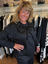 Load image into Gallery viewer, Malissa J Black Bow Top wf2503