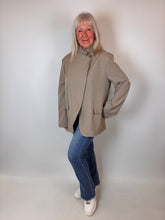 Load image into Gallery viewer, Button Blazer Beige