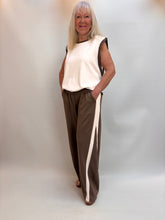 Load image into Gallery viewer, Malissa J Sleeveless Tee wf2830