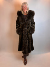 Load image into Gallery viewer, Pu Fur Hooded Leopard Print Coat